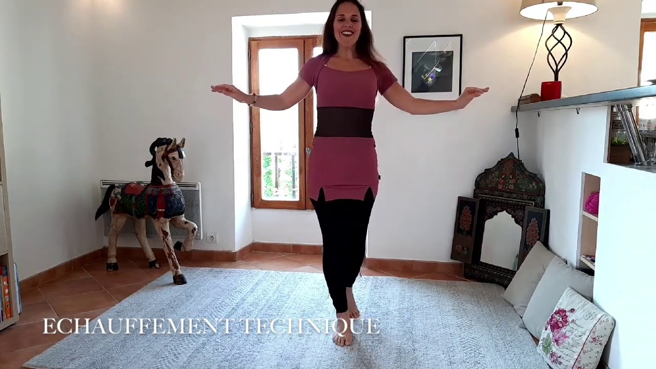 Cours de danse orientale débutant par Sarah Colin - Centre Paris Anim' Point du Jour
