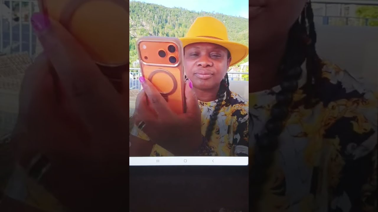 Baronne de Suisse en live , Lea la pimenti&egrave;re