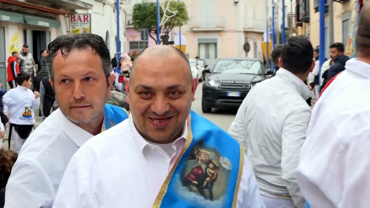 inaugurazione  della statua al rione borgo  di aversa
