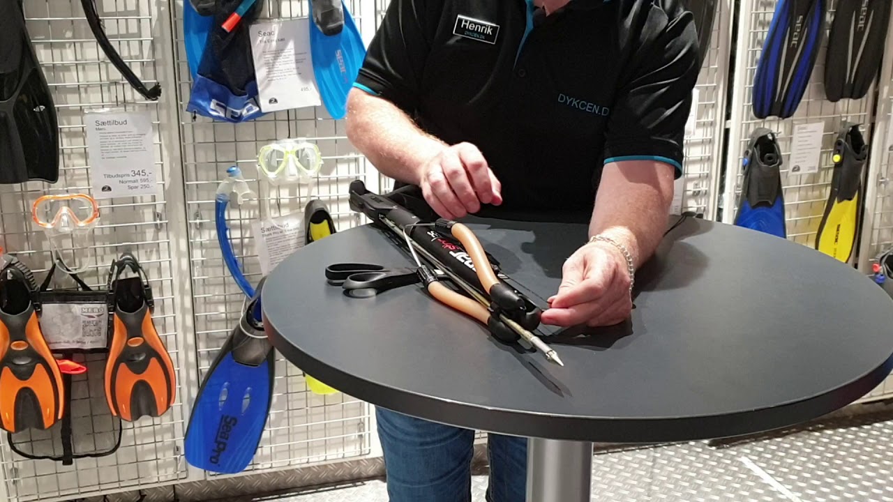 Sådan monteres SeaPro bungee på harpunen