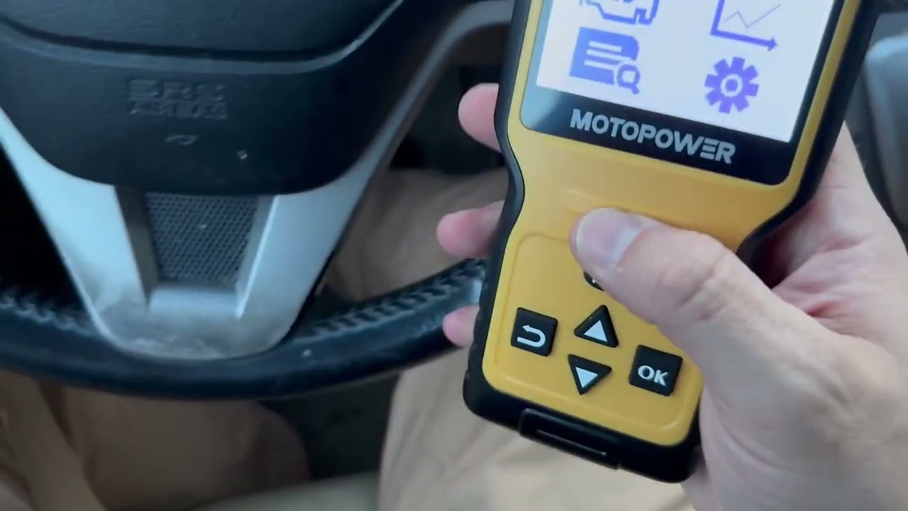 MOTOPOWER MP69033 Car OBD2 Scanner Code Reader Engine Fault Scanner CAN Diagnostic Scan Tool Review