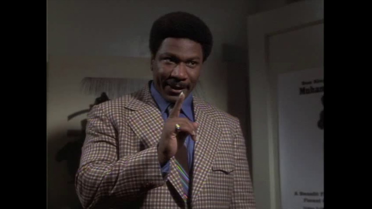 Don King: Tylko w Ameryce - &bdquo;Znasz jakichś skurwysyn&oacute;w?&rdquo; - Ving Rhames x Lahmard J. Tate