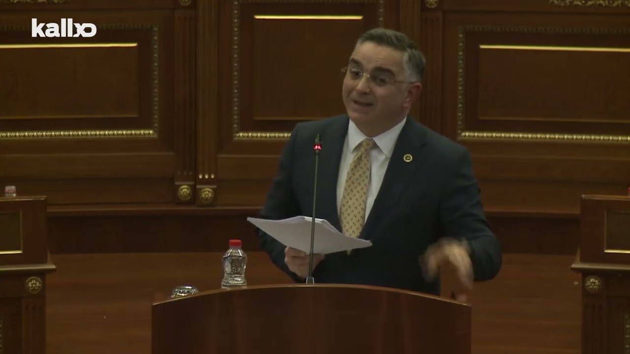 Besnik Tahiri: A më tregon mu dikush qysh bohet sigurimi shëndetësor me 10 milionë euro?
