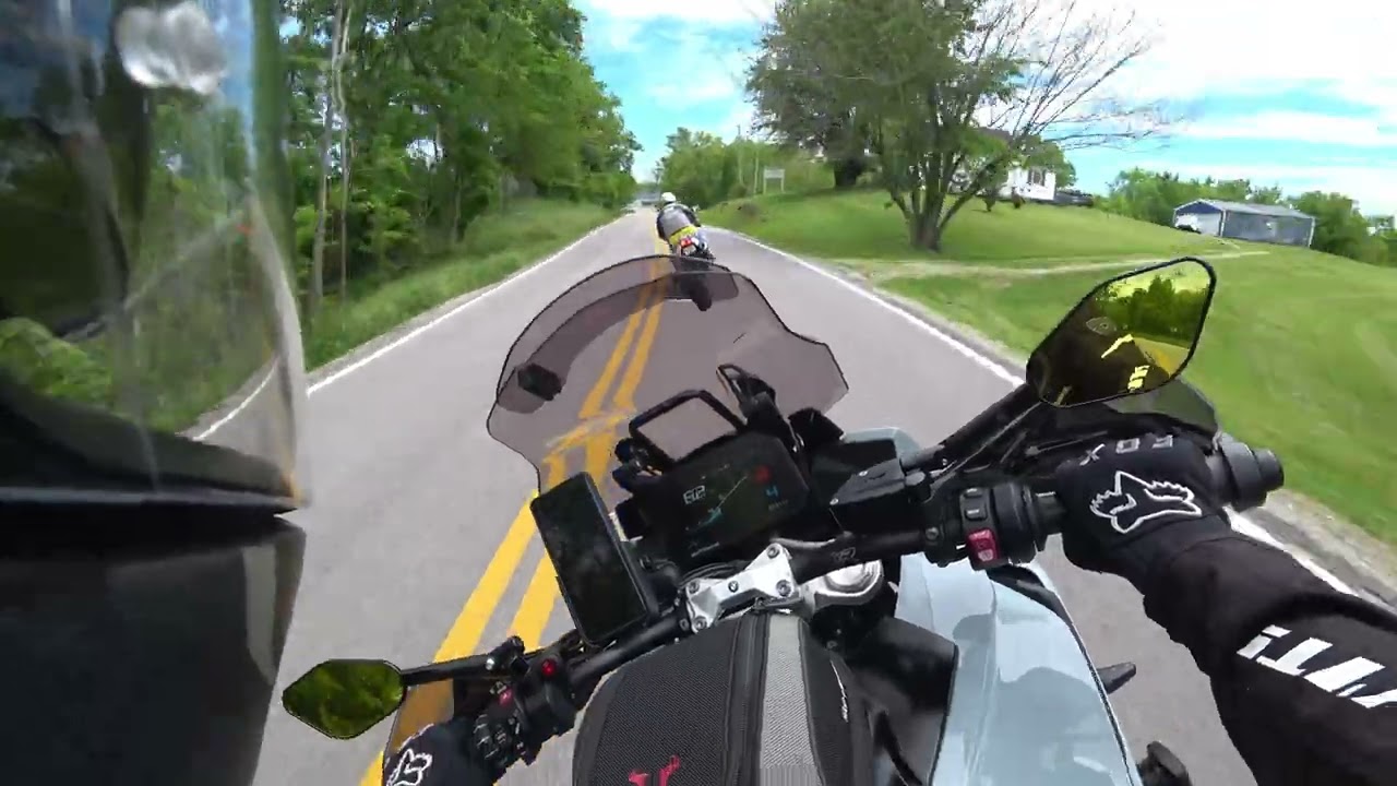 S1000XR - Staying Up Close to Yamaha FZR1000 & Tracer 9 GT 4k