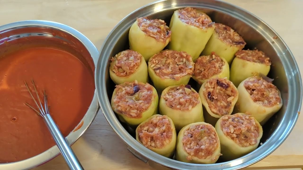 Töltött paprika - Hungarian stuffed peppers
