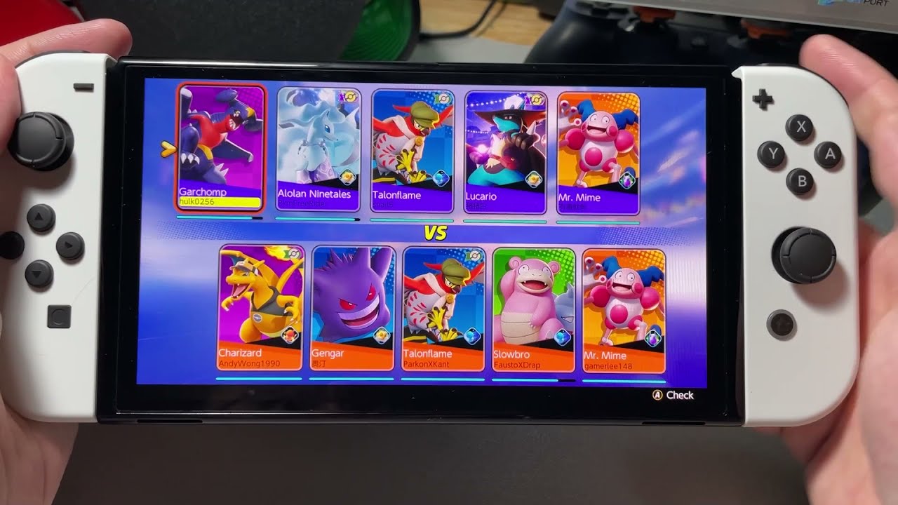 Nintendo Switch OLED Pokemon Unite Gameplay