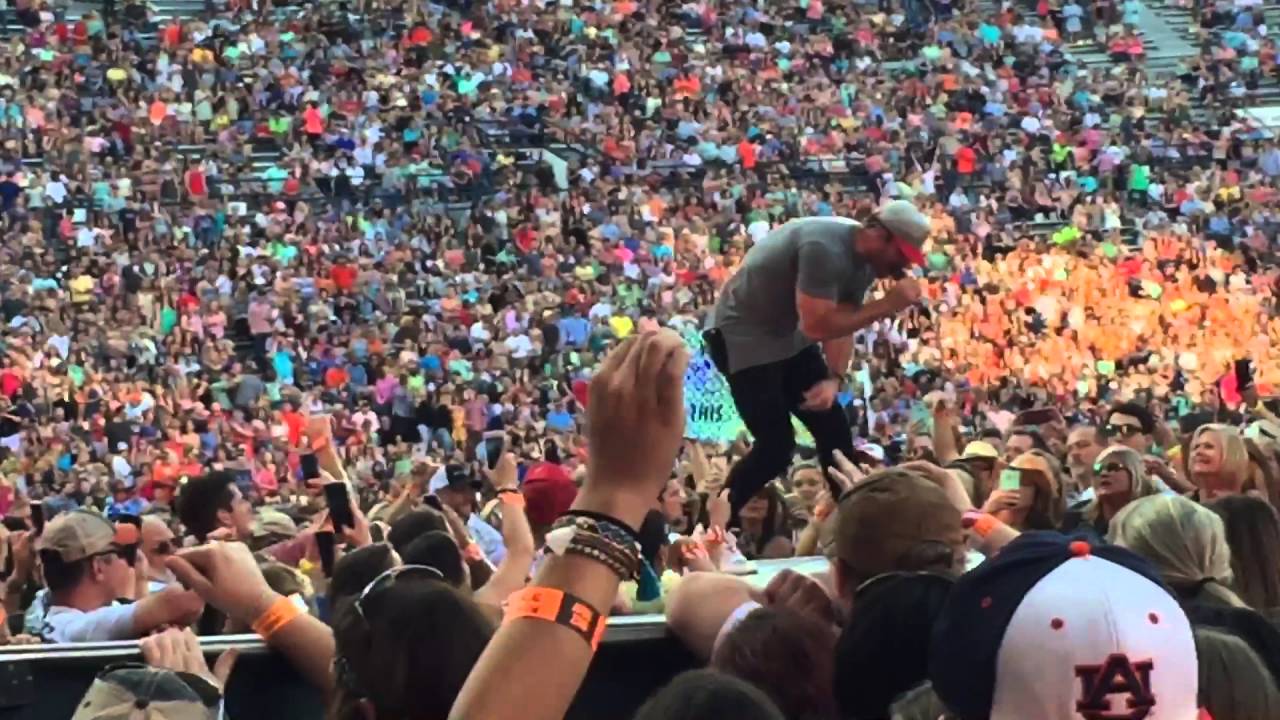 Sam Hunt - Break Up in a Small Town - Spread the Love Tour 2016