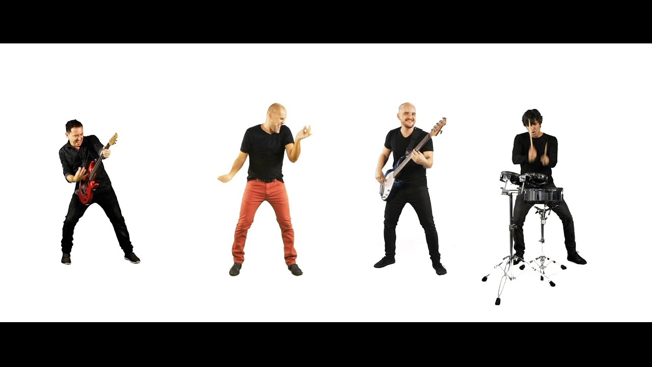 Los Salvapantallas - SIGO BUSCANDOTE (Video oficial)