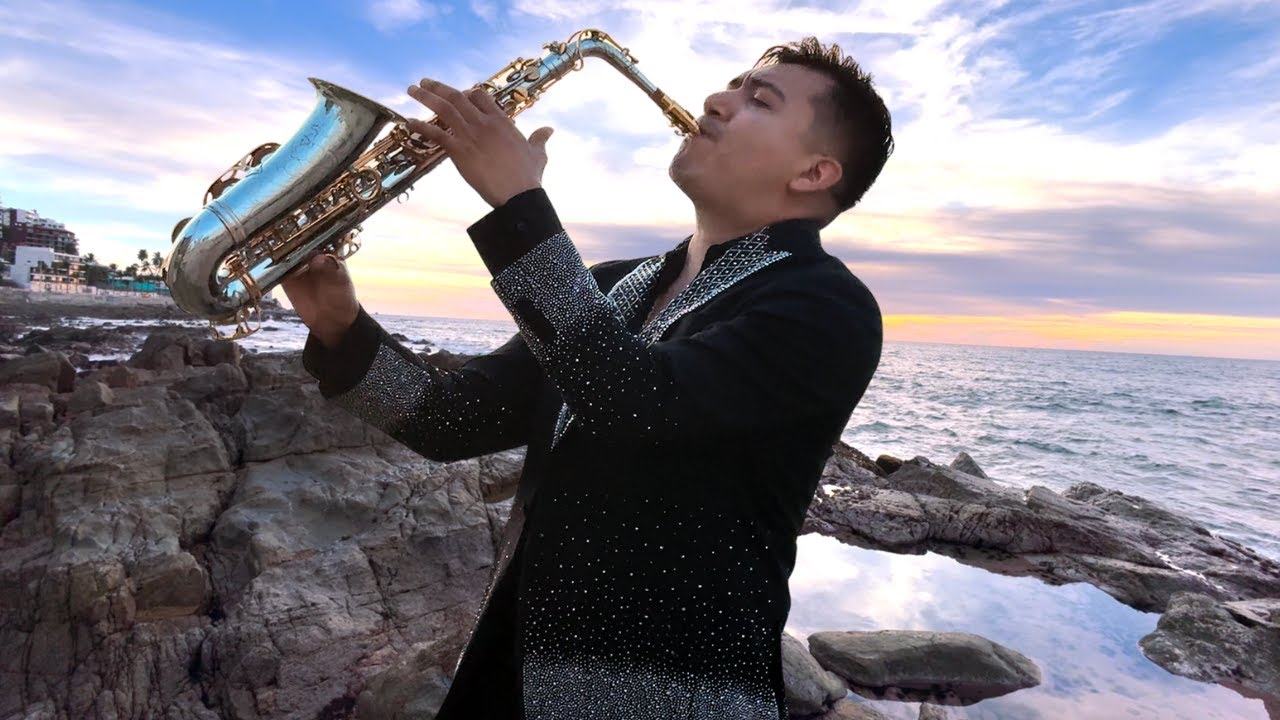 Ананасовый сок Саксофон AU MUSIC