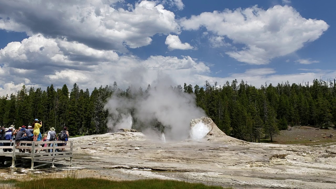 Giant Geyser eruption start 7/5/18