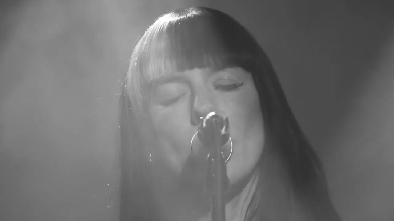 AT NIGHT - I’m coming back again (Clip officiel)