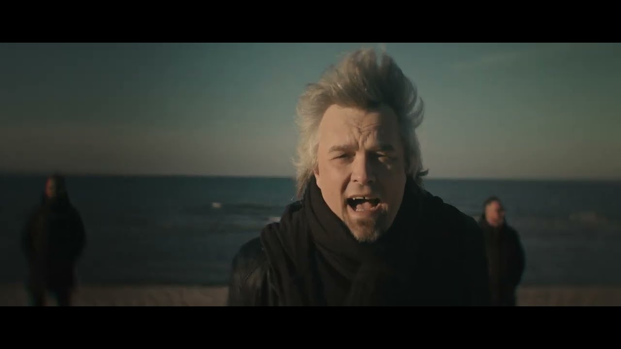 Wojtek Cugowski - Znowu będziemy się śmiać (Official Video)