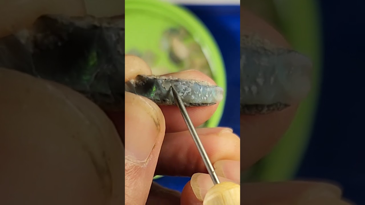 Is Mintabie opal meant to be? Issues in cutting and stabilising