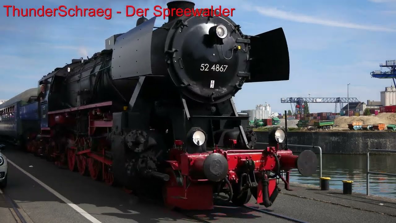 Mit der BR 52 4876 unterwegs auf der Hafenbahn Frankfurt (Main) mit Köf