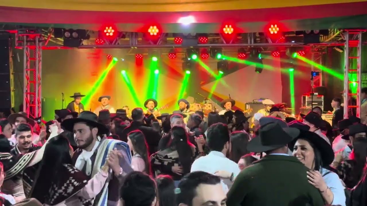 Andejo | Grupo Carqueja &bull; Ao vivo em S&atilde;o Gabriel (Semana Farroupilha 2025)