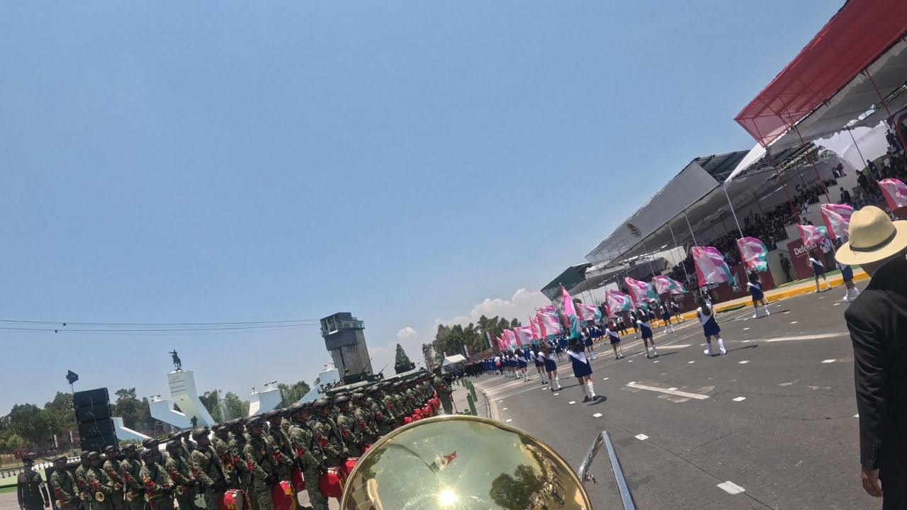 Desfile 5 De Mayo 2025 pov trombón Banda de Marcha Águilas Doradas Parte 1/2
