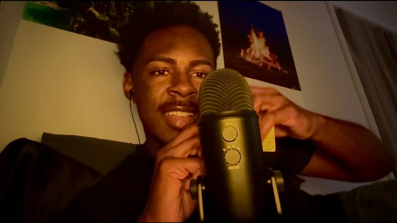 Trying ASMR for the first time- What's in my wallet🪪