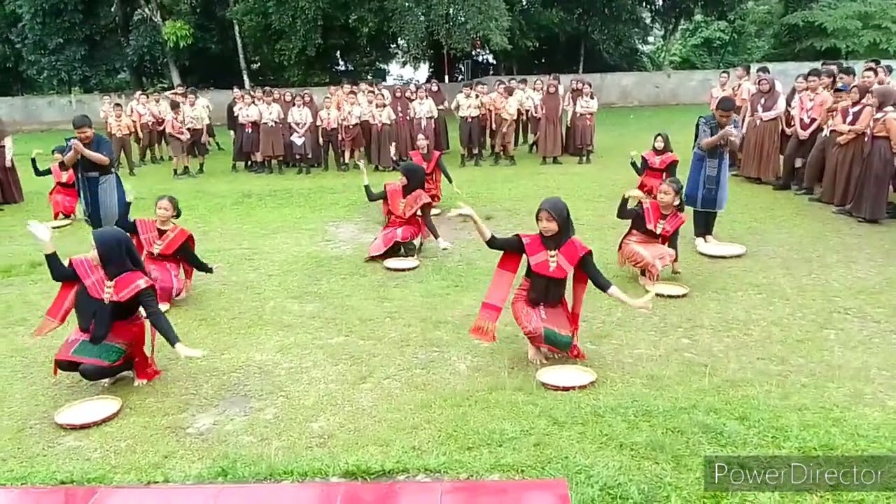 AKSI TARIAN KREASI TOR-TOR SIMALUNGUN SMP SWASTA TAMAN ASUHAN PEMATANGSIANTAR