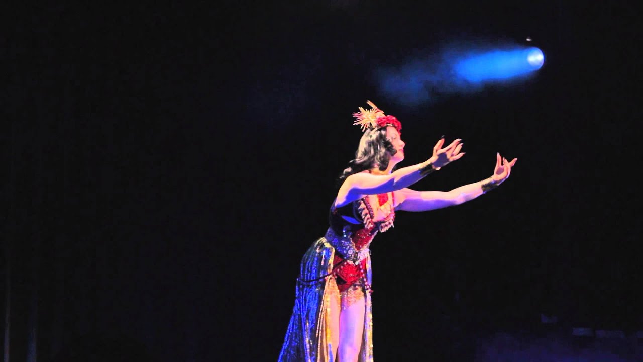 ELIZA DELITE - LIKE A PRAYER at The Wintergarten for the International Berlin Burlesque Festival