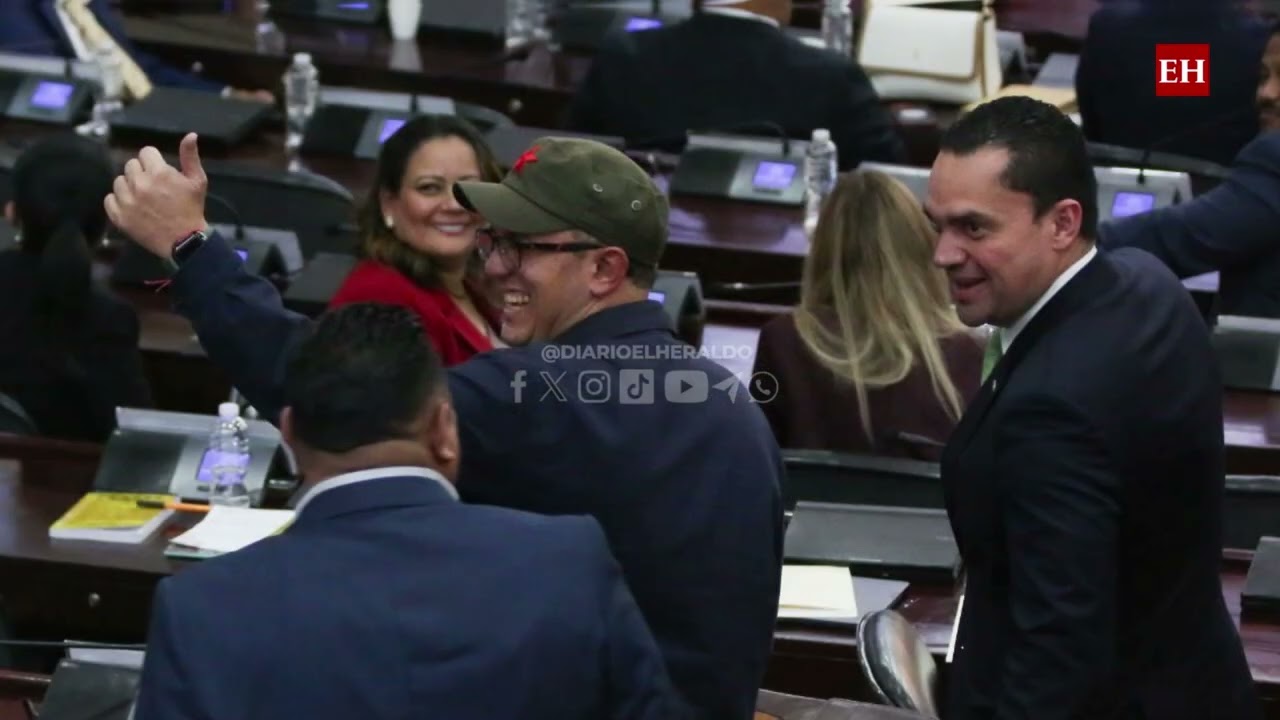 Congreso Nacional aprueba nuevo código de vestimenta para diputados, detallando prendas permitidas