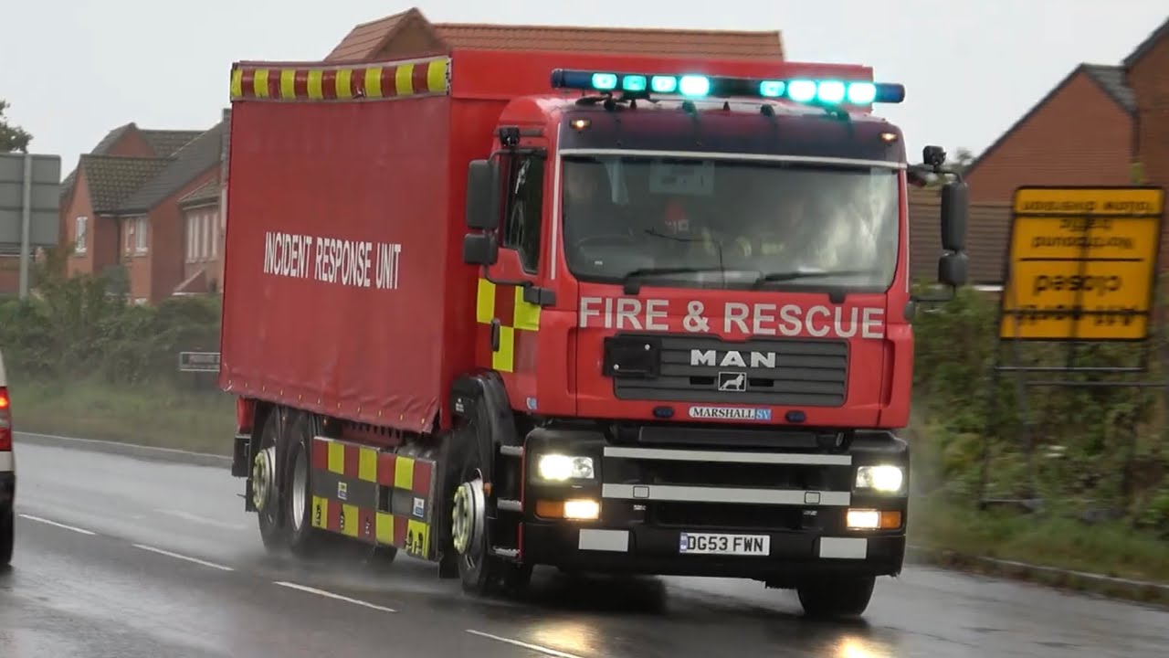 *SUPER RARE PAIR* Bulk Foam & WrFc Convoy - Norfolk Fire & Rescue Responding