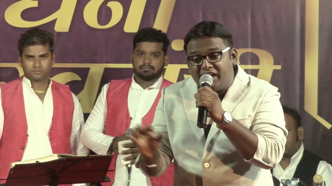 Mazi Maina Gavakade Rahili - माझी मैना - लोकगीत - Prasenjit Kosambi