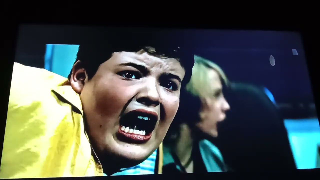 Super 8 (2011)