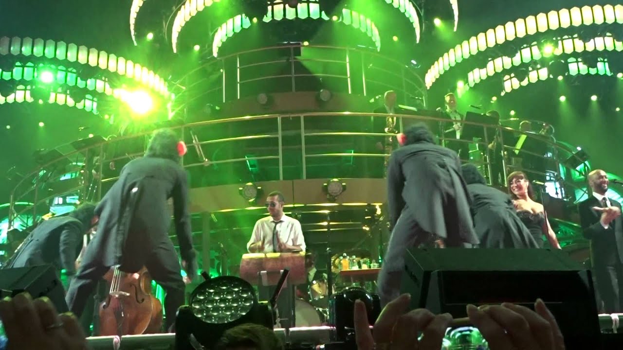 Robbie Williams - Ignition & I wanna be like you feat. Olly Murs - 11.07. London