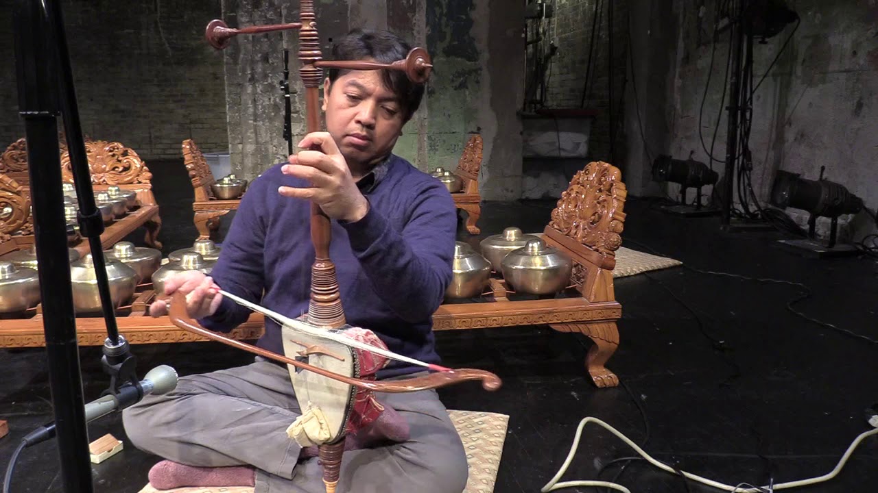 Darsono Hadiraharjo - rebab - Gd. Randhukentir pl. nem