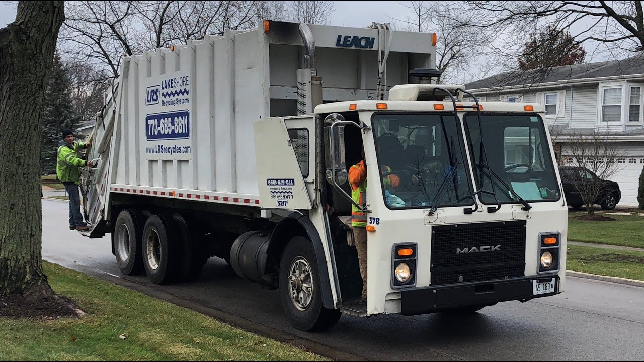 Lakeshore Recycling Systems 378 Mack LE613 Leach 2Rll Garbage Truck W/ 2-Man Crew!