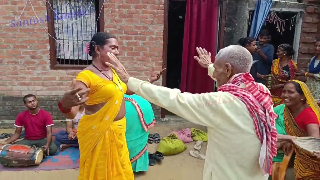 #सोहर दादा जी ने अपने नाती के जन्म पर खुब नाचे मजा आ गया