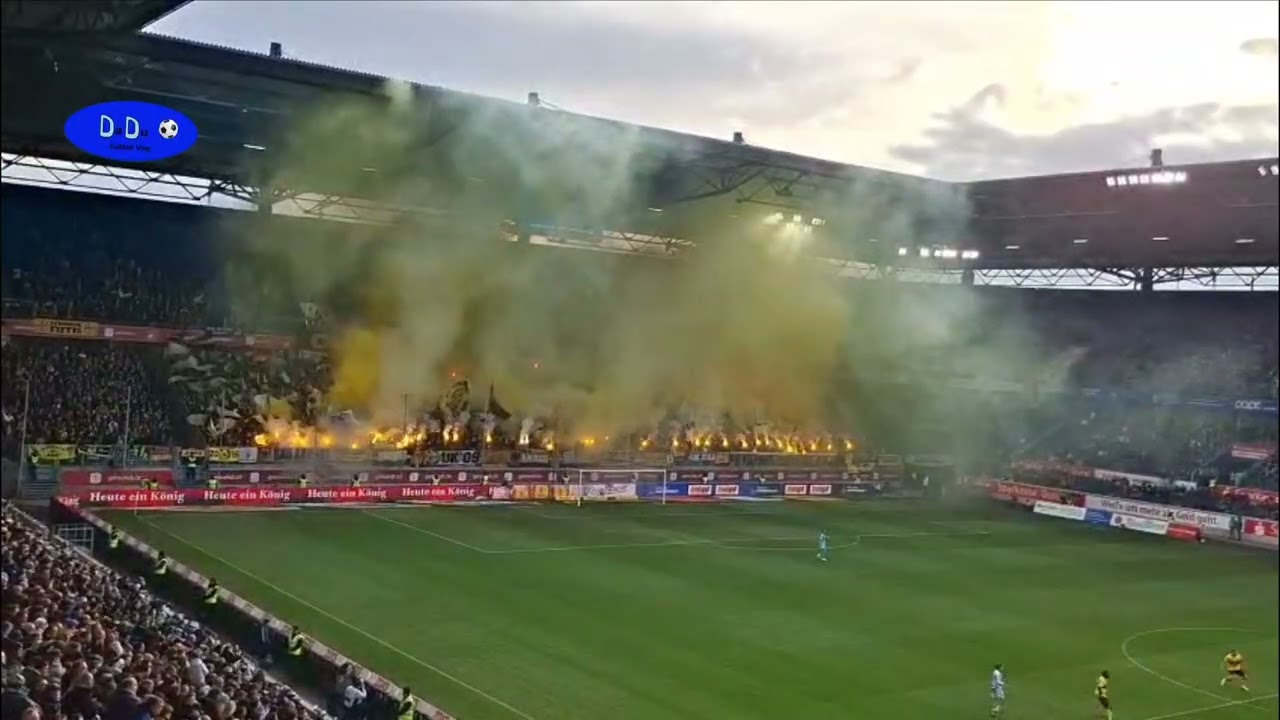 Westschlager MSV Duisburg : Alemannia Aachen 3:1 Choreo + Pyro