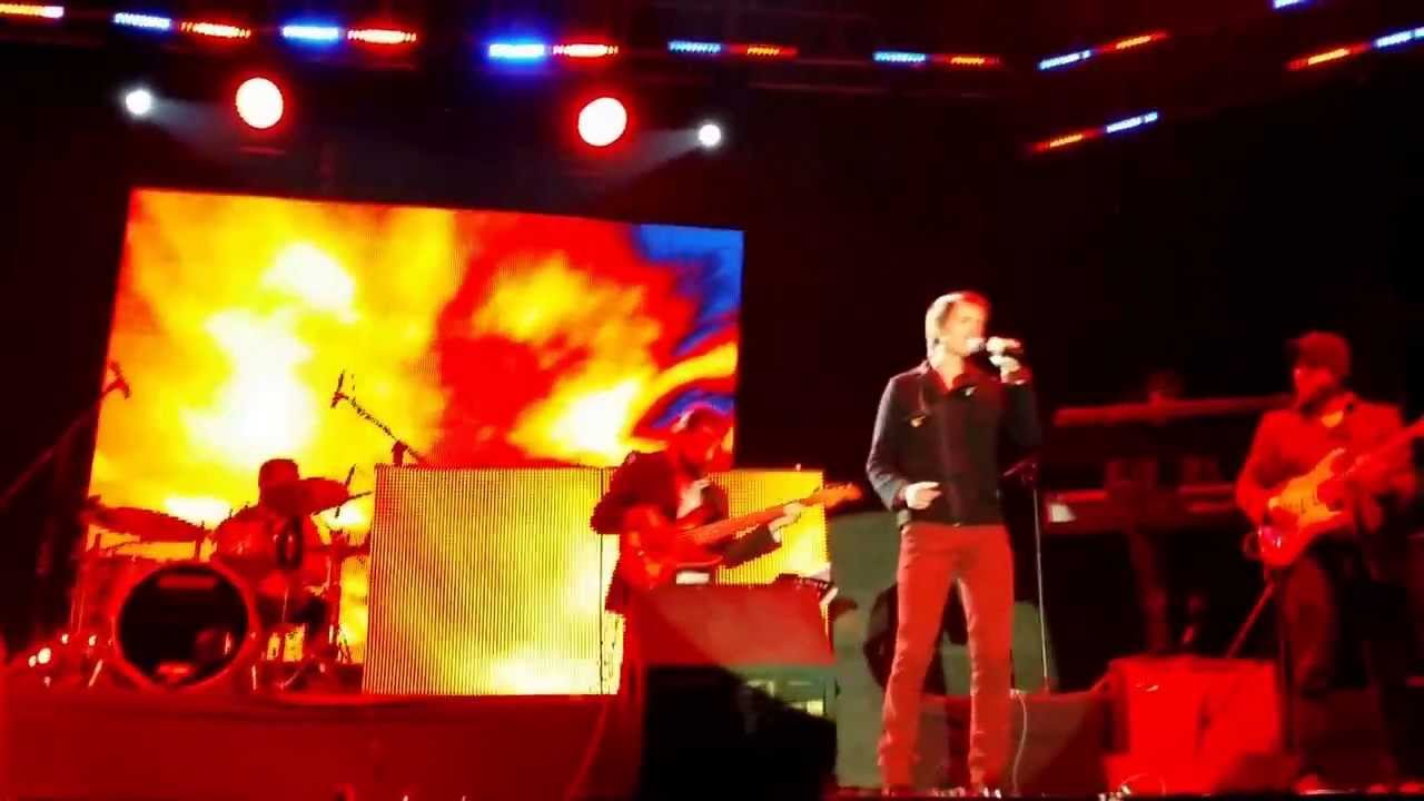 Camilo Blanes Si nos Dejan , Luz de Luna , Volver Volver