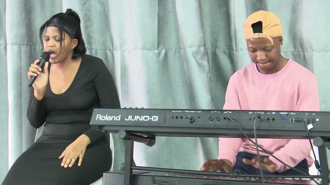 itende worship with thandazile [IMIZAMO YAM]