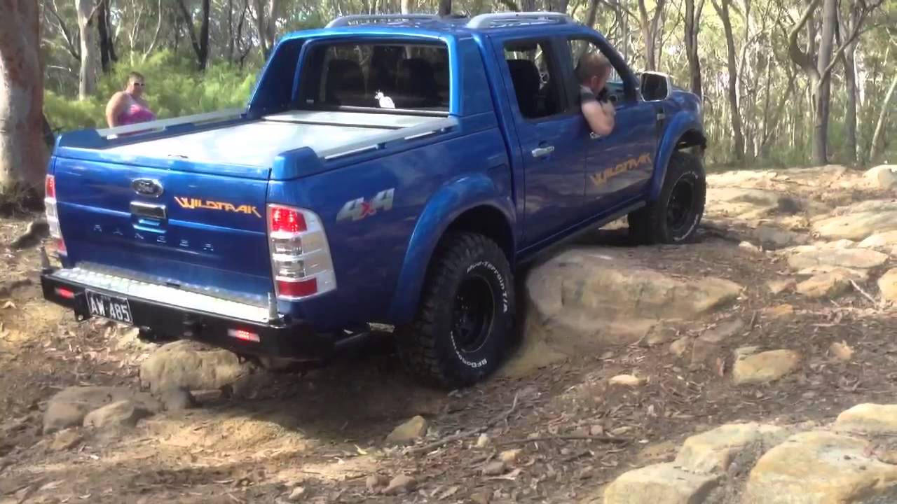 Menai 4x4,  Ford pk ranger vs Suzuki grand vitara vs Nissan