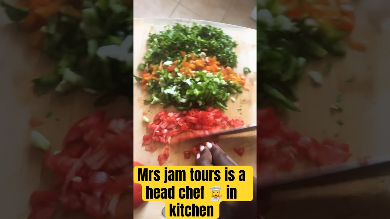 Mrs jam tours is a head chef 👩‍🍳 in kitchen