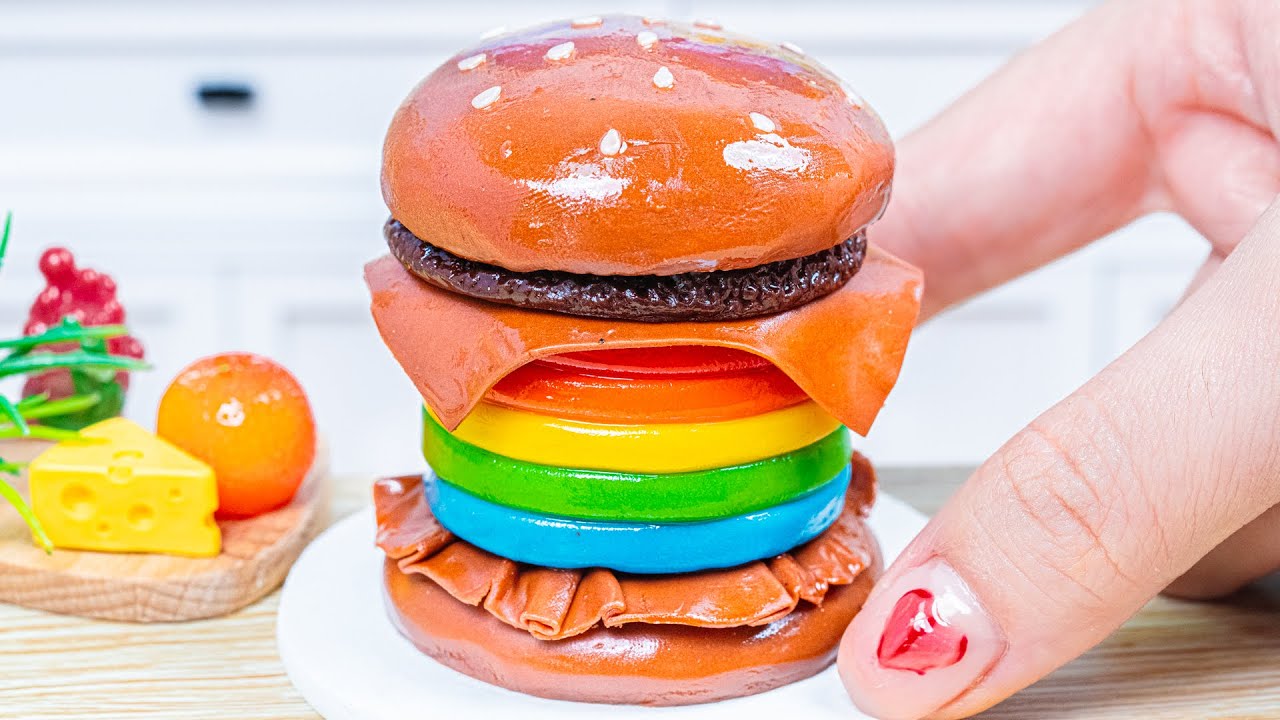 Tiny Treats Galore: Yummy Bakery's Miniature Cooking Marvels
