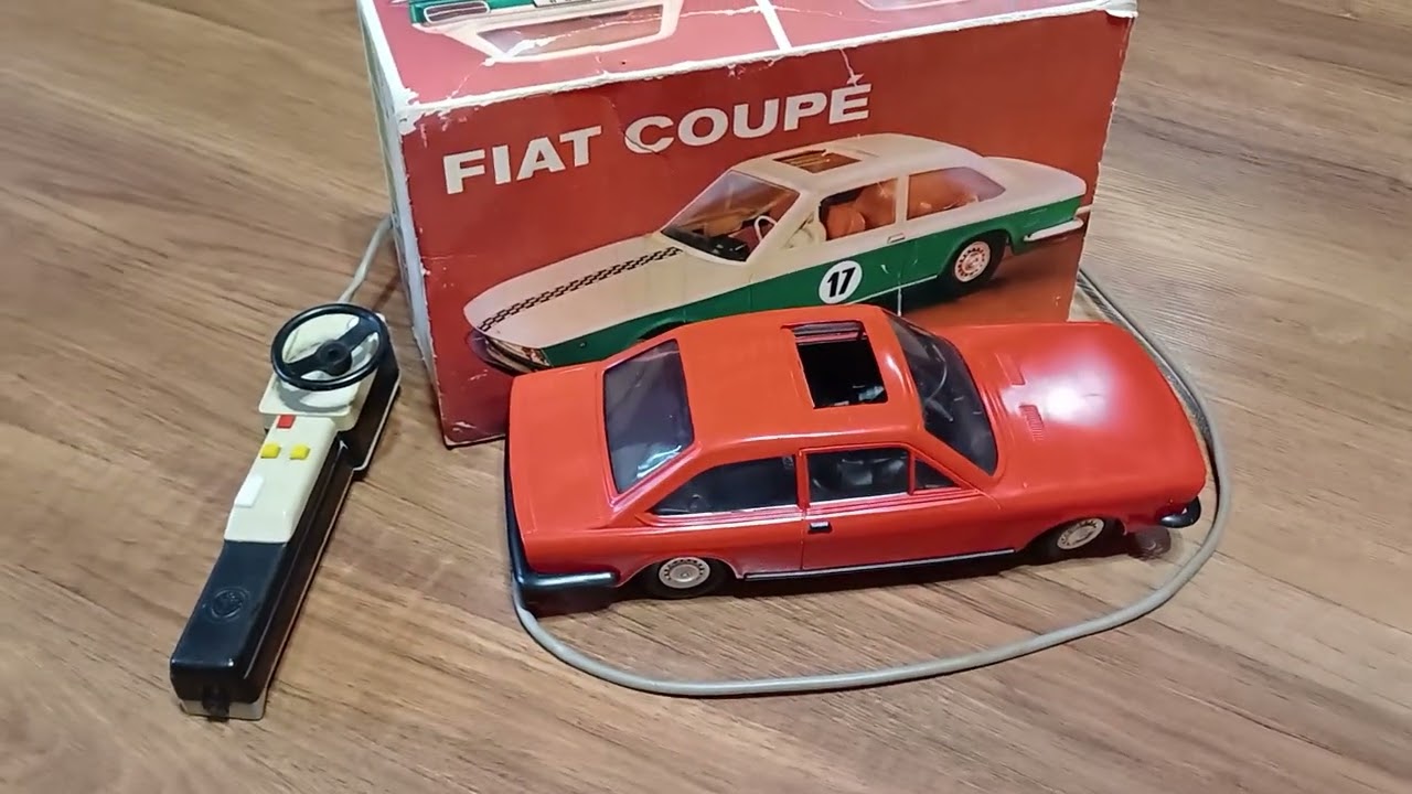 Fiat 124 coupe prl #starezabawki #zabawkiprl #automobile #hotwheels #matchboxlesney #collection 