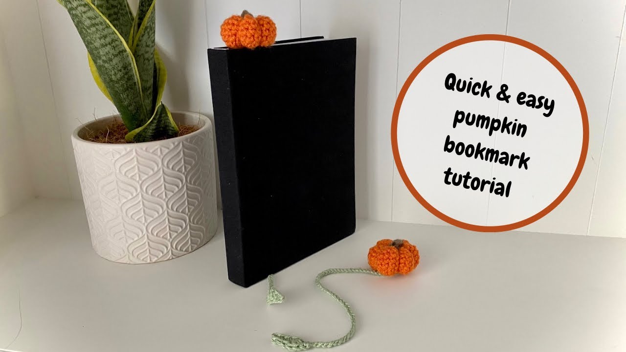 The BEST Autumn crochet gift | crochet pumpkin bookmark