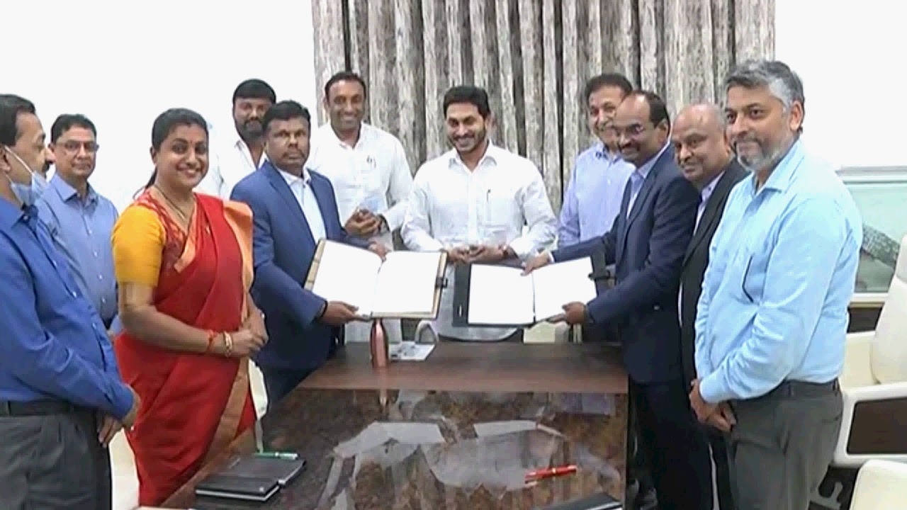 AP CM YS Jagan in Signing MOU with GMR group authorities