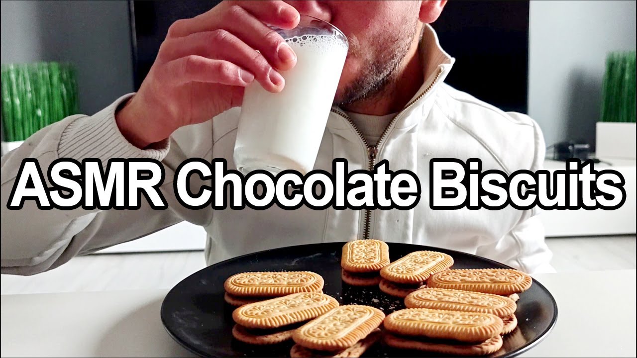 Trying Romania Biscuit (Eugenia) with MILK🍪🥛 - ASMR Crunchy Sounds