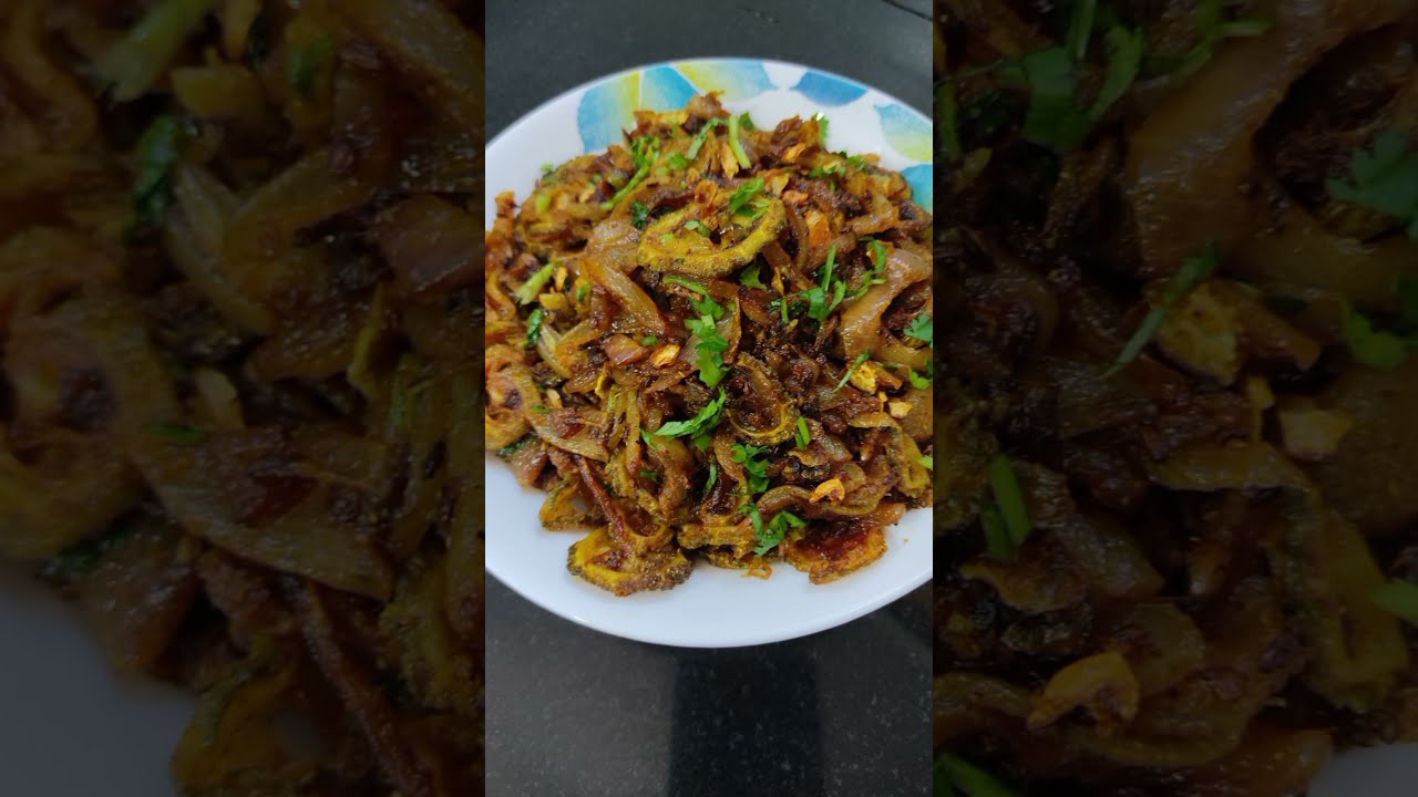 Karele ki sabji | kadwa karela turned yummy 😋 #shorts #youtubeshorts #karelarecipe #homefoodtreasure