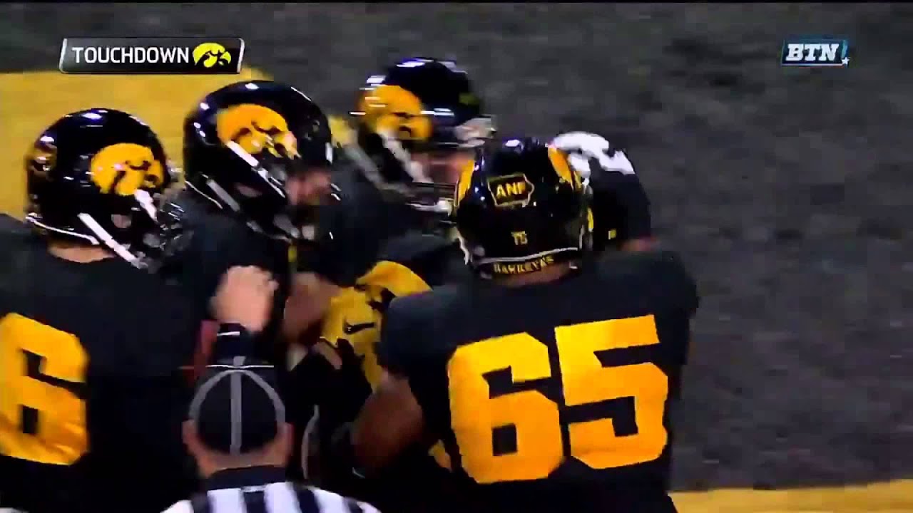 2015 Minnesota at #5 Iowa Highlights