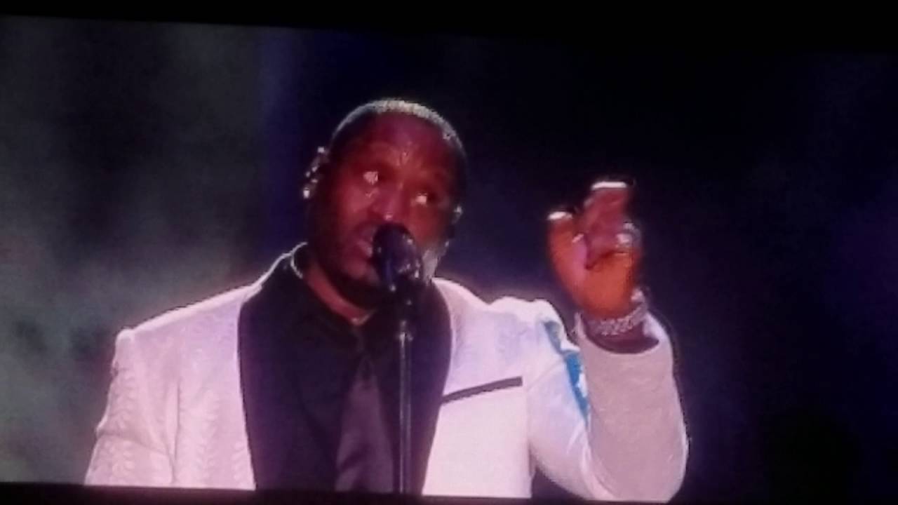 JOHNNY GILL OF NEW EDITION SINGS LUTHER AT THE CINCINNATI MUSIC FEST