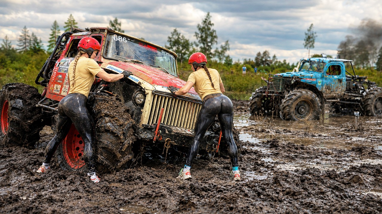 MONSTER TRUCKS vs DEEP SWAMP! 🌊🔥 Extreme Off-Road Mud Race | Klaperjaht