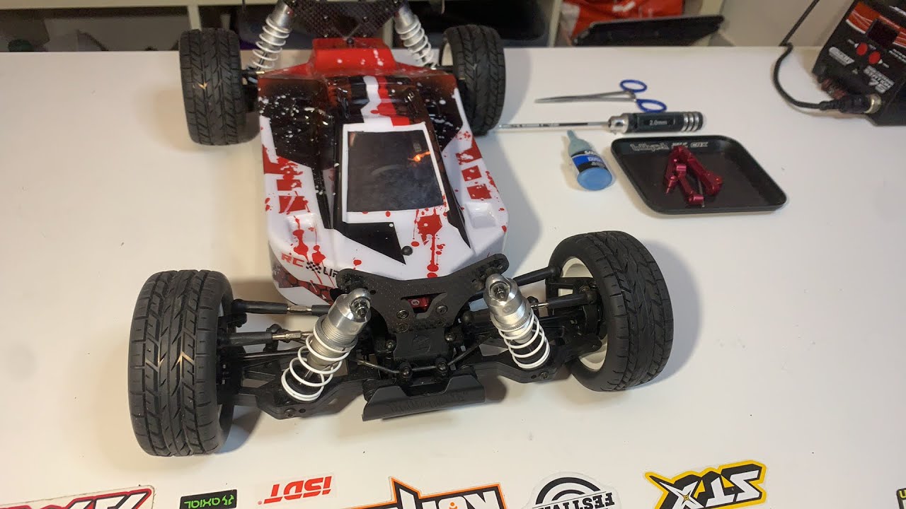 HOBBYTECH BXRS1 / LIVE MONTAGE DES CALES  DE TRIANGLES ALU