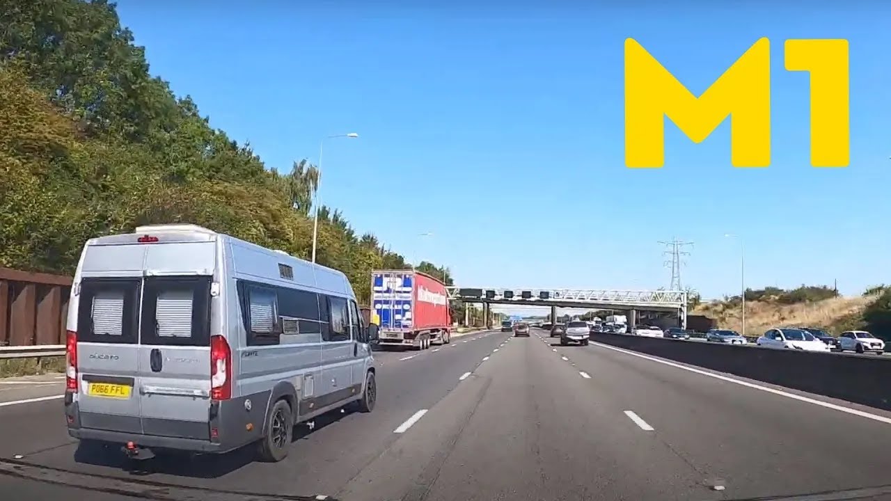 Traffic Chaos on the M1  A Northbound Drive Amidst Miles of Southbound Gridlock 🚗🚦