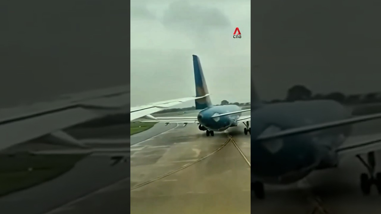 Two Vietnam Airlines planes collide on runway in Hanoi