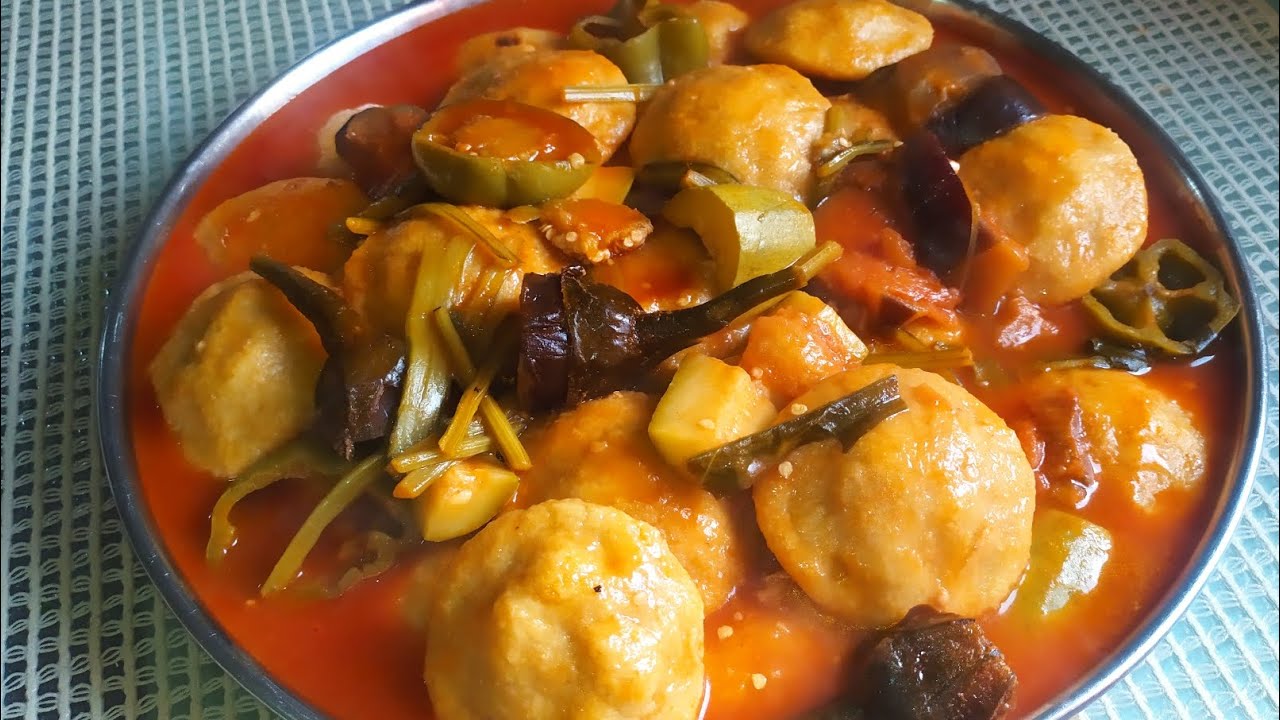 كبة الجريش (كبة الكردي) مع المرق الاحمر طريقة مضبوطة والطعم روعه المطبخ الكردي