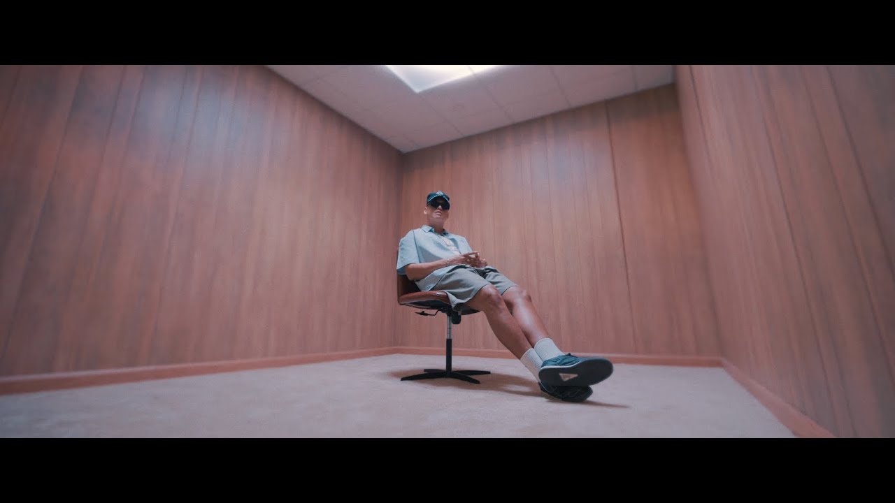 Ad&aacute;n Cruz - Mucha Weed (Video Oficial)